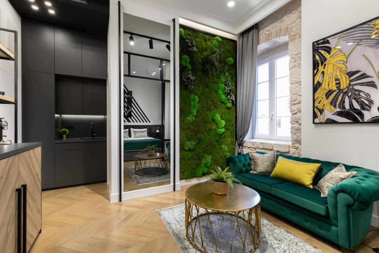 Dezign Superior Apartments & Rooms Zadar Bagian luar foto